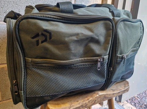 Daiwa infinity carryall used - daiwa,